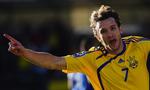 stop. Andrij Shevchenko scorer stadig mål for Ukraines landshold. Men efter EM lægger han støvlerne på hylden. 