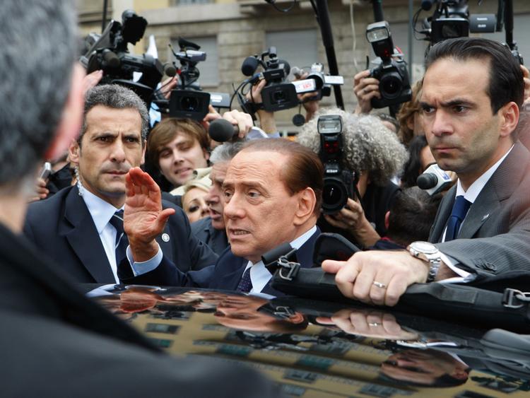 Skandalesag. Retssagen om sex med en mindreårig prostitueret samt magtmisbrug mod den italienske premierminister Silvio Berlusconi fortsætter i dag. 