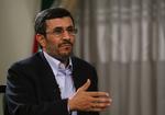 Kontrol. Den iranske præsident Mahmoud Ahmadinejad er blevet upopulær i parlamentet, efter at han har overtaget funktionen som olieminister. 