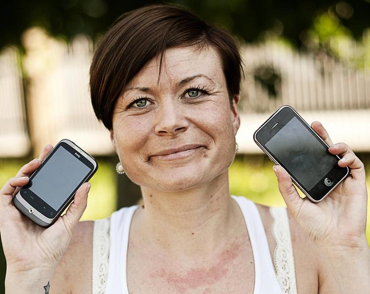 Sikkerhedskontrol. Tænker du over sikkerheden på din smartphone? Tjek.dk har spurgt fire smartphone-ejere. 