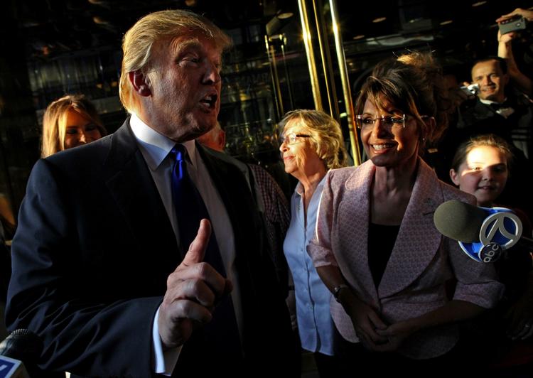 Venner. Donald Trump og Sarah Palin mødtes i går i Trump Tower i New York. 