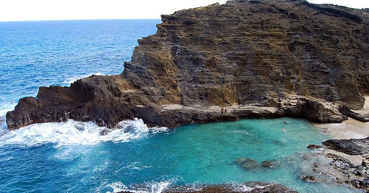 Hawaii. Denne bugt er med i den nye 'Pirates of the Caribbean'-film. 
