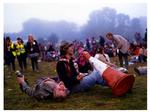 Frisættelse. Den store festival etablerer en zone, hvor vi kan smide alle hæmninger og kontrolmekanismer væk. 