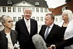 Efterspørgsel? »Hvis den virkelige drivkraft er at få taget hul på politisk udnævnte ambassadører, så lad os tage den debat og høre argumenterne for og imod«, skriver chefredaktør Bo Lidegaard. 