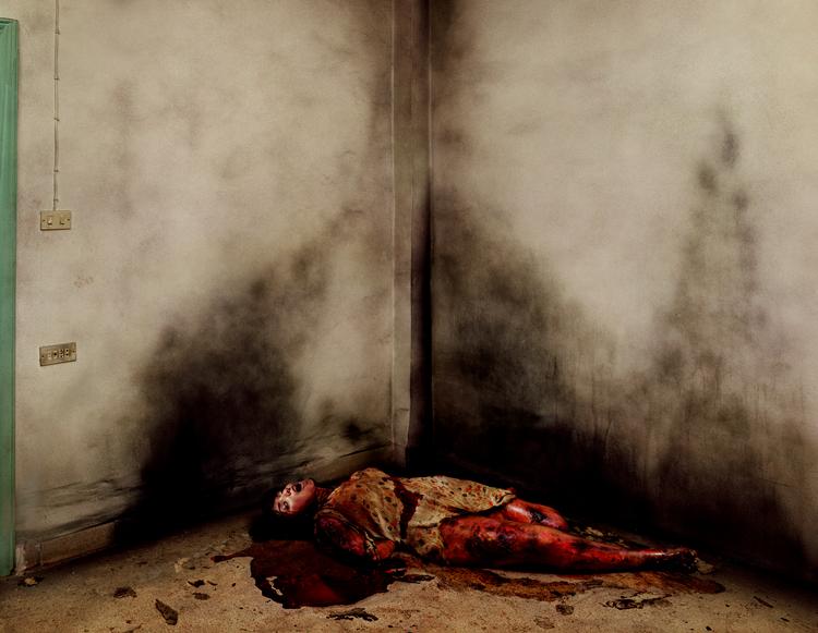 Foto. Taryn Simon har rekonstrueret liget af den irakiske 14-årige pige Abeer Qasim Hamza, som blev voldtaget, mens familien så på, og siden blev både hun og familien myrdet af amerikanske soldater.  Taryn Simon. Courtesy Gagosian Gallery, New York 