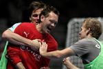 topscorere. Tre danske landsholdsspillere med én ting til fælles: Hans Lindberg, Lars Christiansen og Anders Eggert har alle været topscorere i Bundesligaen, Lars Christiansen endda to gange. 