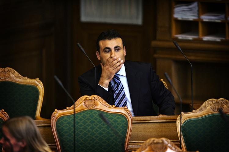 Stop. Naser Khader er enig med borgmestre, som kritiserer regeringes udlændingepolitik. 