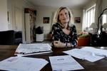 Tyverioffer. Liselotte Lyngsø er en af de danskere, der har oplevet at få sit cpr-nummer stjålet og misbrugt. Sidste år fortalte hun i Politiken, hvordan tyve blandt andet har oprettet mobiltelefonabonnementer samt benzin-og videokort i hendes navn. 
