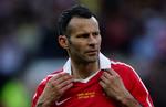 sponsorflugt. Ryan Giggs' har angiveligt haft et otte år langt forhold til broderens kone, Natasha Giggs. Og det får sandsynligvis sponsorerne til at opgive den ellers så pæne fodboldspiller. 