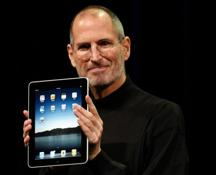 E-bøger. Steve Jobs påstår, at de dækker 22 pct. af markedet, men medieanalytikere hæfter sig ved unøjagtigheder i beregningen. 