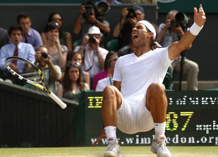 Wimbledon. Sidste år vandt spanske Rafael Nadal i tre sæt over tjekken Berdych i en lidt kedelig finale, som der muligvis havde været lidt mere spræl i i 3D. 