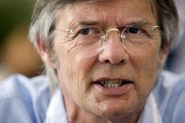 Instruktørønske. Bille August er blevet bedt om at instruere en international film. 