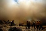 Skovbrand. Brandmyndighederne får tilsyneladende hjælp fra vejrguderne i dag i Arizona, hvor de kæmper med enorm skovbrand. 