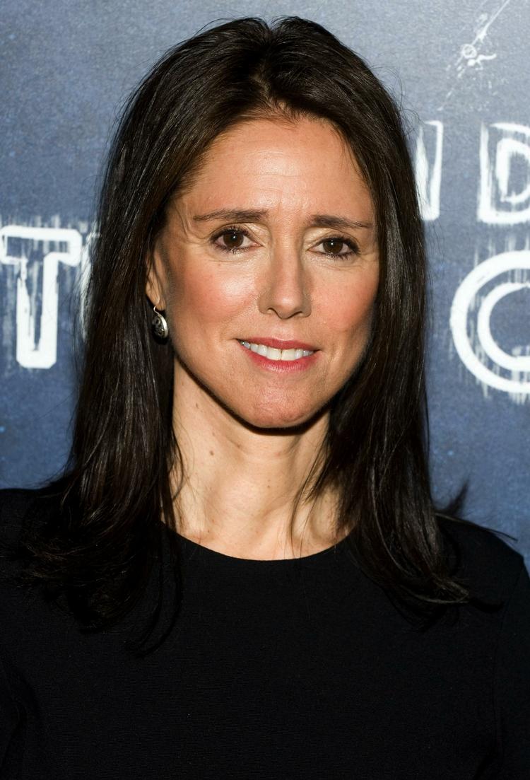 Taymor. Spiderman-showet på Broadway skylder den fyrede Julia Taymor 1,6 mio. kr. i betaling for royalties, mener den 58-årige instruktørs fagforening. 