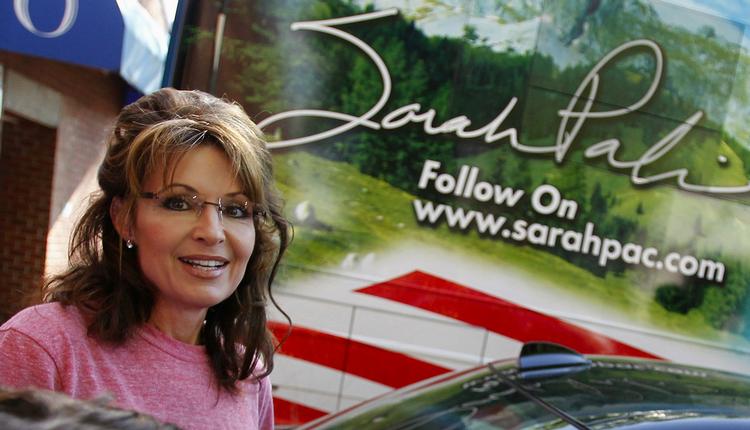 MAILS. Den republikanske kronprinsesse, Sarah Palin, fotograferet i Boston under turné i USA. Hendes mails fra guvernørtiden i Alaska er nu offentliggjort. 