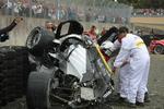 Exit. Tom Kristensens Audi nummer 3 er færdig i Le Mans 24-timers-løb efter voldsomt uheld med holdkammeraten Allan McNish bag rattet. 