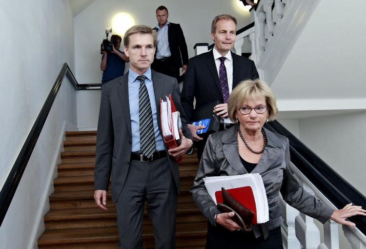 Kritik. EU-professor Marlene Wind er gået 'over gevind' i kritikken af regeringens omstridte grænseaftale med Dansk Folkeparti, mener partiets leder, Pia Kjærsgaard. 