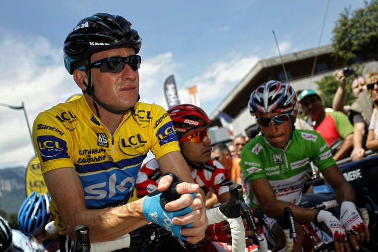 Etapeløb. Bradley Wiggins - der her ses inden sidste etape - endte som samlet sejrherre, mens Chris Anker Sørensen lige akkurat ikke kom med i top-10. 