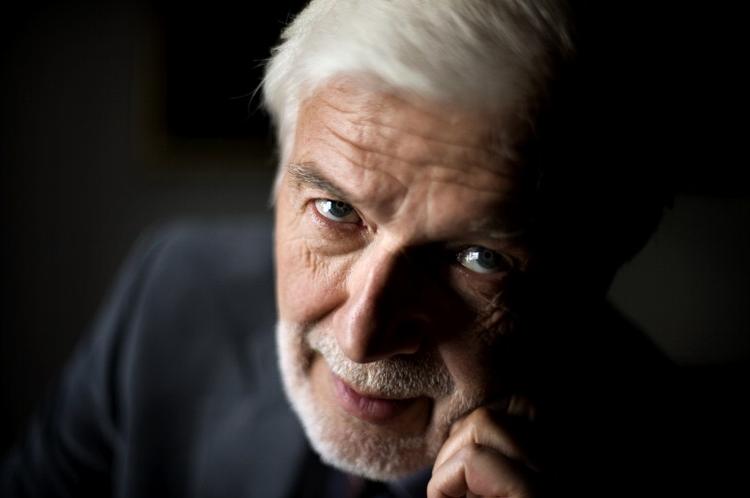 Ombudsmand. Dagens mest omtalte mand - Hans Gammeltoft-Hansen - bliver på sin post. 