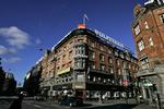 Annonce. Politiken søger en yngre venstreorienteret debattør. Skriv en ansøgning og et skarpt indlæg senest 20. juni. 