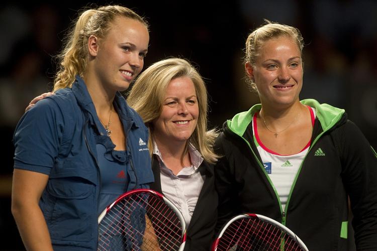 Præsidentbesøg. WTA-præsidenten Stacey Allester besøgte Farum og overværede Wozniackis kamp mod Kerber tidligere på ugen. 