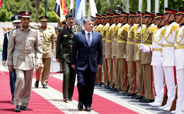 Indrømelser. Den jordanske kong Abdullah II gav i dag i en tv-tale et løfte til den jordanske befolkning, om at der fremtiden vil komme flere demokratiske tiltag. 