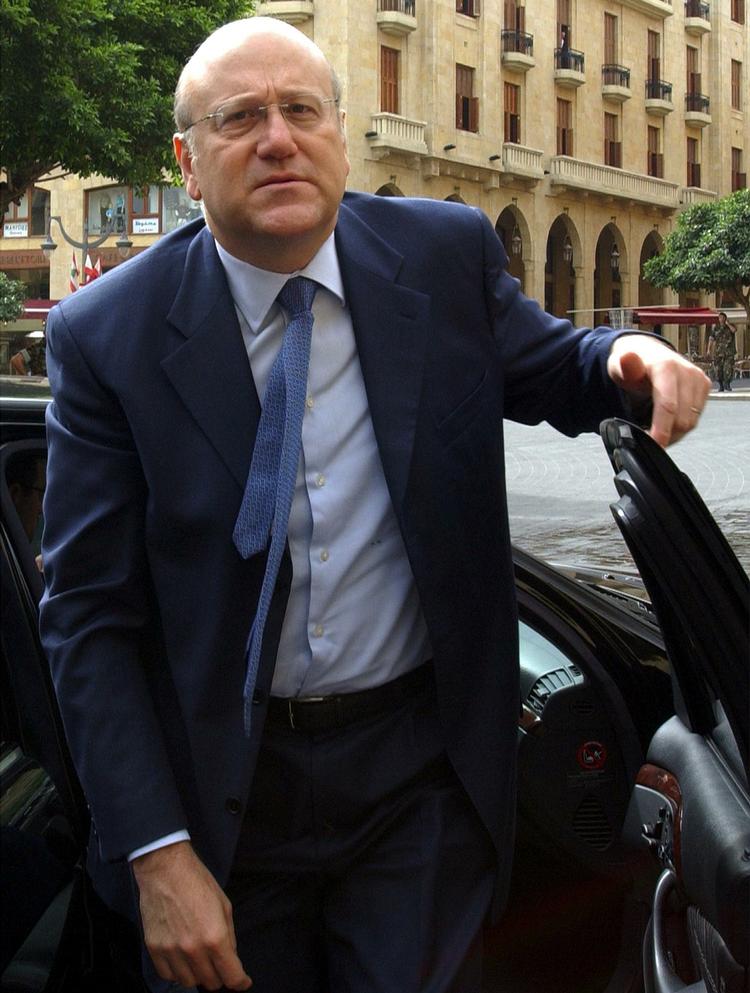 Regeringsskifte. Libanons premierminister, Najib Mikati, har præsenteret en længe forsinket regering, som er domineret af det iransk-støttede Hizbollah og dets allierede. 