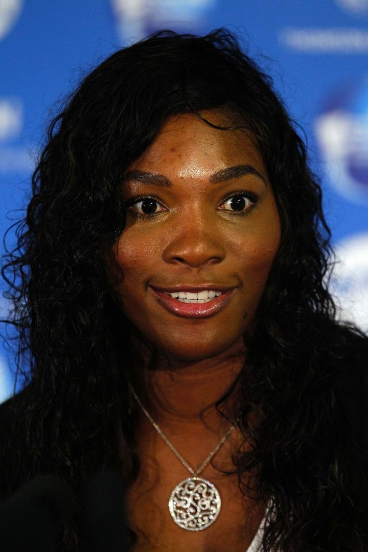comeback. Serena Williams på pressemødet i går. Amerikaneren vendte i dag tilbage til toptennis efter både en genstridig skade og en blodprop. 