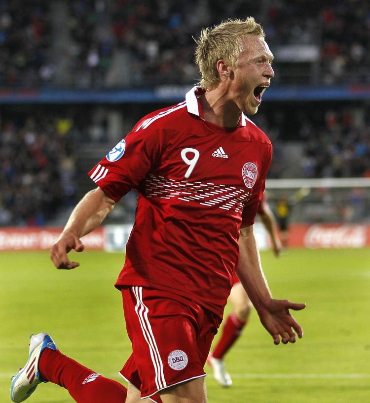 Glad. Nicolai Jørgensen jubler efter at have scoret Danmarks mål til 2-1 over Hviderusland. 