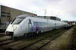 TOGDRIFT. Et af DSB's IC4-tog holder skæmmet af grafitti på banearealet i Aarhus. Nu har det tyske jernbaneselskab fået problemer med at få deres nye lokaltog til at fungere. 