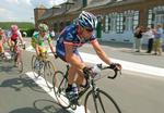 duellen. På landevejen har Tyler Hamilton og Lance Armstrong været både konkurrenter - som her under Tour de France i 2004 - og holdkammerater. Nu er de så kommet i FBI's søgelys. 