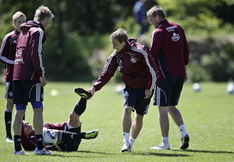 drengerøve. Selv om det er et ungt hold, U21-træner Keld Bordinggaard har med at gøre, så giver han spillerne frie tøjler. 