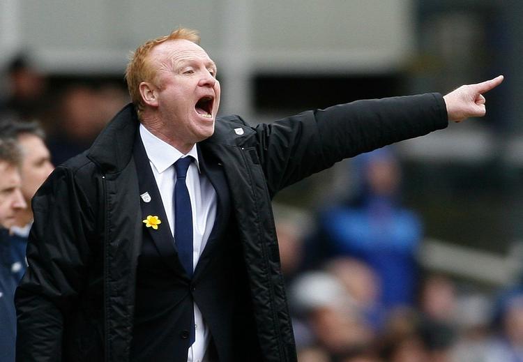 kontroversielt. Alex McLeish var en succes langt hen ad vejen i Birmingham, men træneren har taget den kontroversielle beslutning at kvitte klubben for at tage det upopulære skridt at blive træner for ærkerivalerne fra Aston Villa. 