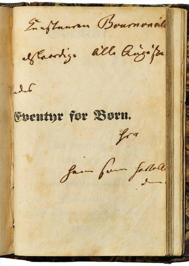 Signeret. Førsteudgaven af Andersens 'Eventyr fortalte for Børn' er dedikeret forfatterens kunstnerven August Bournonvilles datter, Augusta. 