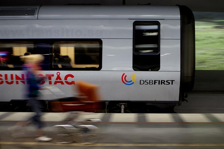 Problemer. DSBFirst har store økonomiske problemer. Så store, at selskabet kun vil kunne overleve, hvis svenskerne putter en lille halv milliard kroner mere i selskabet, afslører en revisionsrapport. 