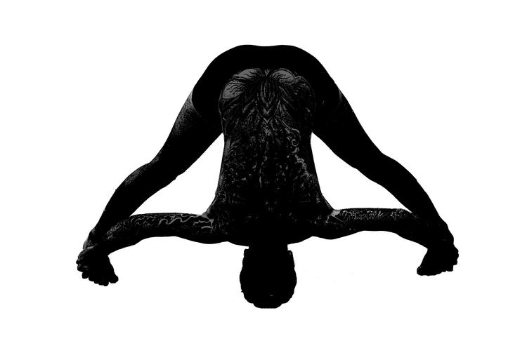 yoga. Ny bog giver en dansker en særlig rolle i den moderne yogas udformning. Der er tale om den danske gymnastik- pædagog Niels Bukh (1880-1950), der fik revolutioneret gymnastikken og udbredt sine principper til blandt andet Indien i 1930'erne. Han var stærkt højreradikal og samarbejdede efter Hitlers magt- overtagelse med de nazistiske autoriteter om store nordiske stævner. 