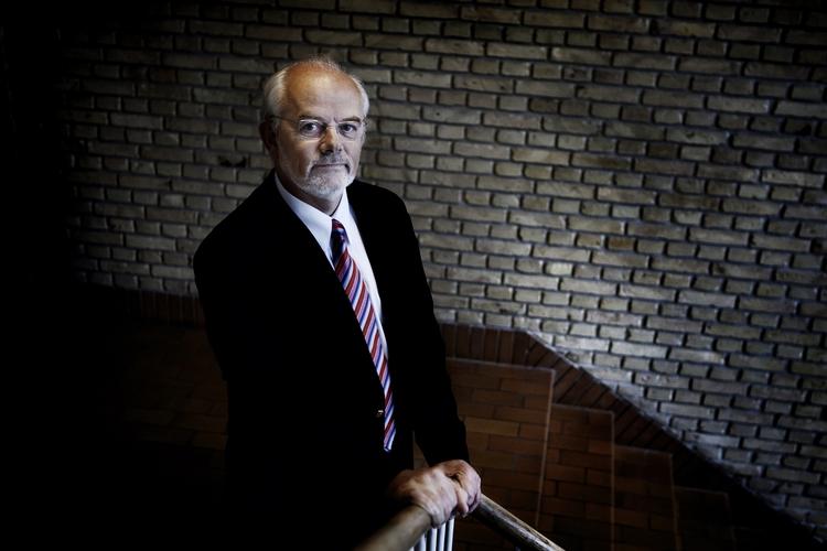 Forsker-angreb. De danske universiteter opfordrer fortsat til, at deres forskere udtaler sig i medierne. Her er rektor på Aarhus Universitet, Lauritz Holm-Nielsen, afbilledet i 2010. 