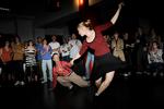 Swing. Mindst en gang om ugen danser en varierende gruppe af hovedsagelig unge lindy hop, en af de mange danse, der falder ind under kategorien swing, på Studenterhuset. 