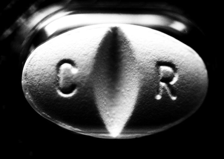 DOSIS. Dorrit Cato Christensen har skrevet om fejlmedicinering i psykiatrien - ud fra et personligt perspektiv.