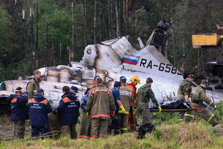Flystyrt. 44 døde da fly styrtede ned i det nordlige Rusland. 