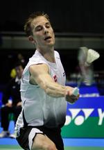 besejret. Av for den. Peter Gade fik regulære øretæver af Lee Chong Wei. 