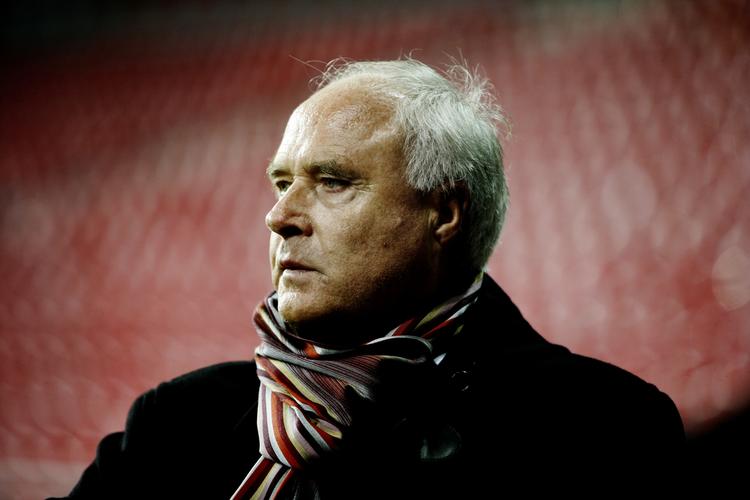 SPRITKØRSEL. Flemming Østergaard, FCK's forhenværende fodboldboss, måtte blæse i alkometer efter slingrende motorvejskørsel. 