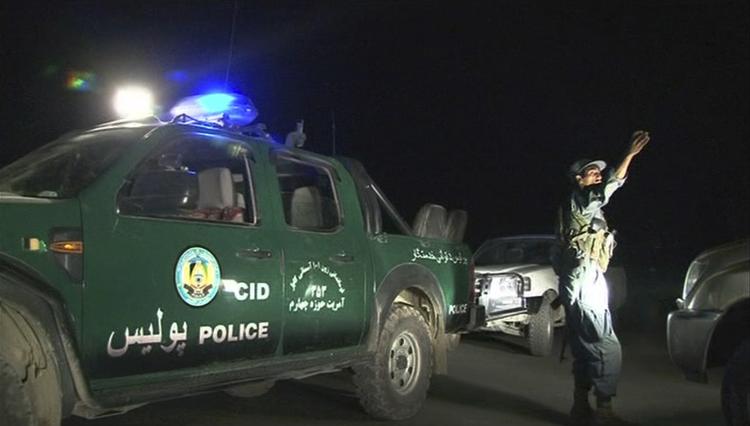 Angreb. Et luksushotel i Afghanistans hovedstad blev sent tirsdag invaderet af Taleban, der med selvmordsbomber og skydevåben skabte kaos. 