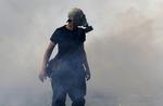 Nogle demonstranter tog gasmasker i brug. 