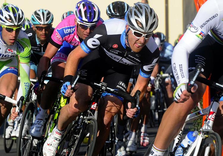 spurtkanoner. Tyler Farrar (midt) er sammen med norske Thor Hushovd udtaget af Garmin-Cervélo til at tage kampen om den grønne pointtrøje op med Mark Cavendish. 
