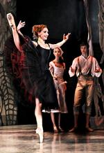 Glansrolle. Kizzy Matiakis som trolden Birthe i Bournonvilles 'Et folkesagn'. 