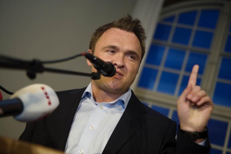 Piratgidsler. Socialdemokraternes EU-parlamentsmedlem, Dan Jørgensen, undrer sig over Dansk Folkepartis nyeste forslag om, at EU skal redde de danske pirat-gidsler. Arkivfoto. 