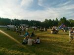 Stille. På trods af det begrænsede fremmøde har Love Camp de sidste dage skruet helt op for musikken og gennemført festivalen som planlagt. Arrangøren forventer 5.000 gæster på fredag. 