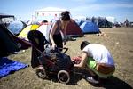 Diskrimination. 17-årige Sabina  er ligesom flere andre romaer på Roskilde Festival blevet mødt med diskriminerende tilråb som »sigøjnertøs« og »skrid herfra«. 