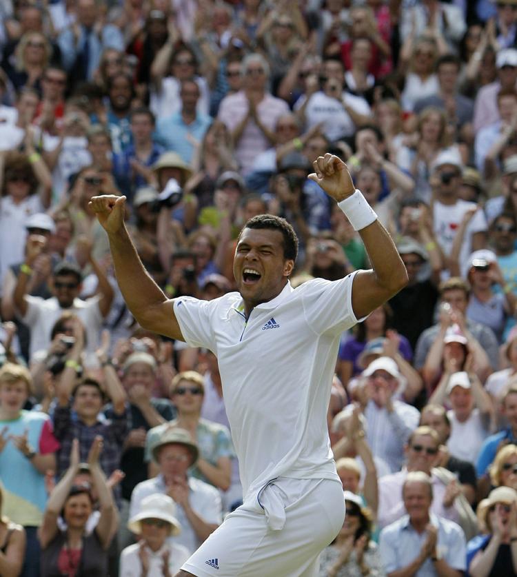 populær. Publikum vil være på Jo-Wilfried Tsongas side, når den populære franskmand i dag møder Novak Djokovic. 